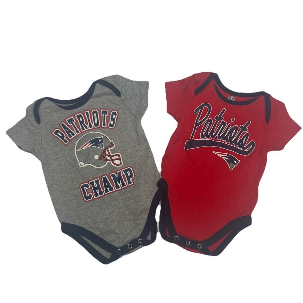NFL New England Patriots Baby Bodysuit Lot 2 Size 3-6 Months Red Gray